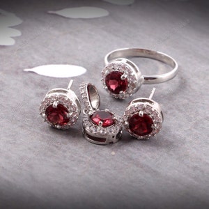Pendientes de anillo de granate natural, conjunto de joyería colgante, joyería de racimo de halo, joyería vintage de cóctel, regalo de aniversario para ella, plata de ley 925