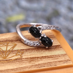 Black Star Sapphire Ring Minimalist Ring Star Ring diopside Ring Boho Jewelry Jewelry Ring Statement Ring Simple Ring 925 sterling silver