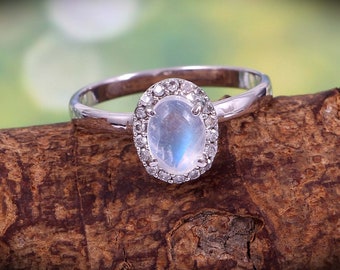 Natural Rainbow Moonstone Ring-Blue Fire Moonstone Ring-Jewelry Silver Ring-925 Sterling Silver-Gift for her-Promise Ring-Anniversary Ring