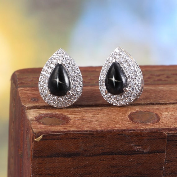 SIRISIRI SHIPPÔ Earrings BEAR Black TOUS Black Onyx Bear Sterling Silver Stud Earrings, 15mm