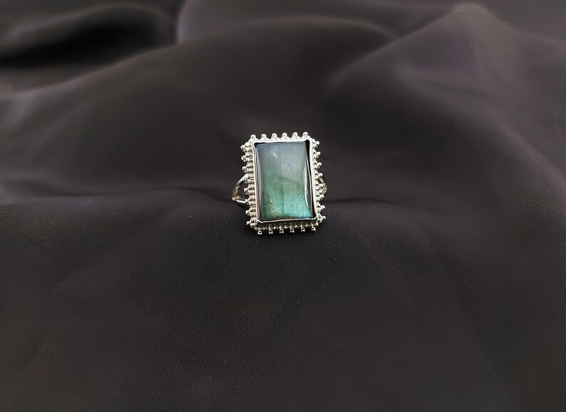 Natural Labradorite Ring,925 sterling Silver Minimalist Ring Vintage Statement Boho Jewelry Handmade Ring Dainty Cocktail Ring Promise Ring