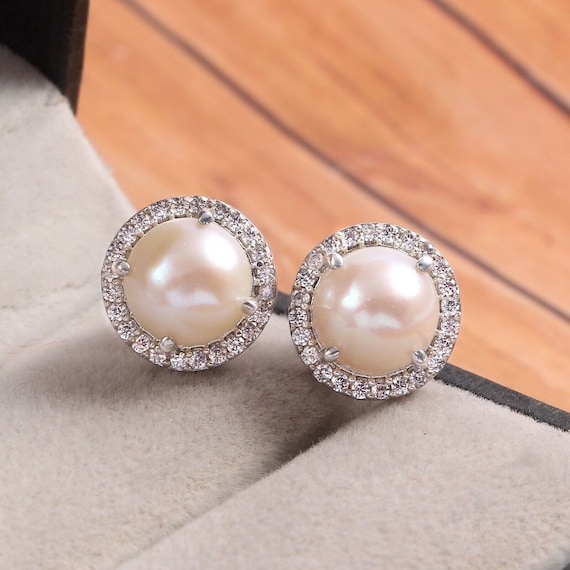 Pearl Stud Earrings Halo Statement Earrings,dainty Cluster