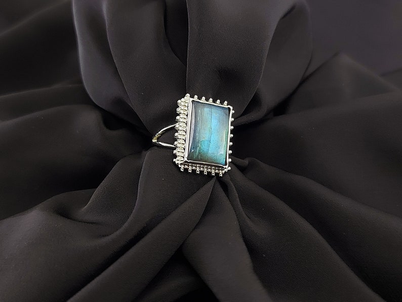 Natural Labradorite Ring,925 sterling Silver Minimalist Ring Vintage Statement Boho Jewelry Handmade Ring Dainty Cocktail Ring Promise Ring