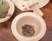 Mortarand pestle made of beech wood - Genuine handmade