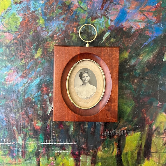 Wood Picture Frame with Oval Opening & Antique Portrait