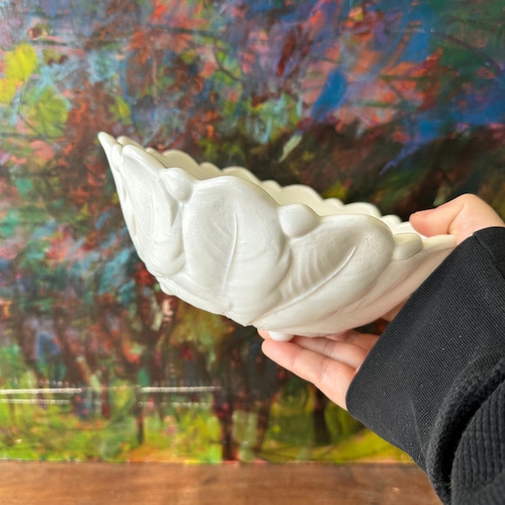 Indiana Glass Milk Glass Wild Rose Bowl Vintage