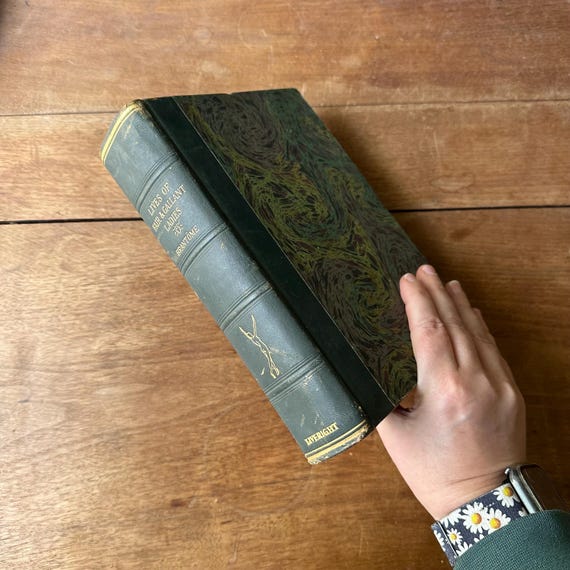 1933 Leather Bound Lives of Fair & Gallant Ladies by The Seigneur de Brantôme