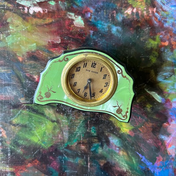 Green Celluloid / Pearlized Bakelite New Haven Alarm Clock Vintage