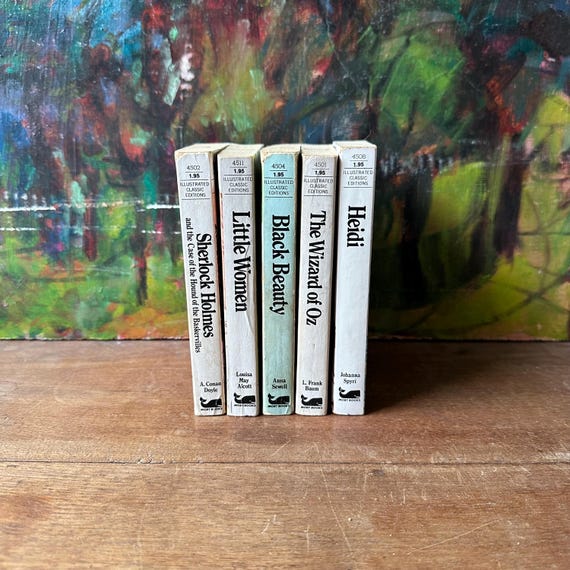 Vintage Moby Books Illustrated Classics Set: Wizard of Oz, Little Women, More