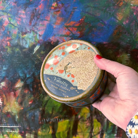 Richard Hudnut Vanity Dusting Powder Tin with Poppies and Peacock