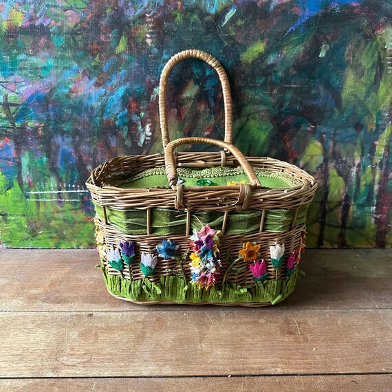 Handmade Wicker Purse / Sewing Basket with Flowers & Bees Vintage 1970s