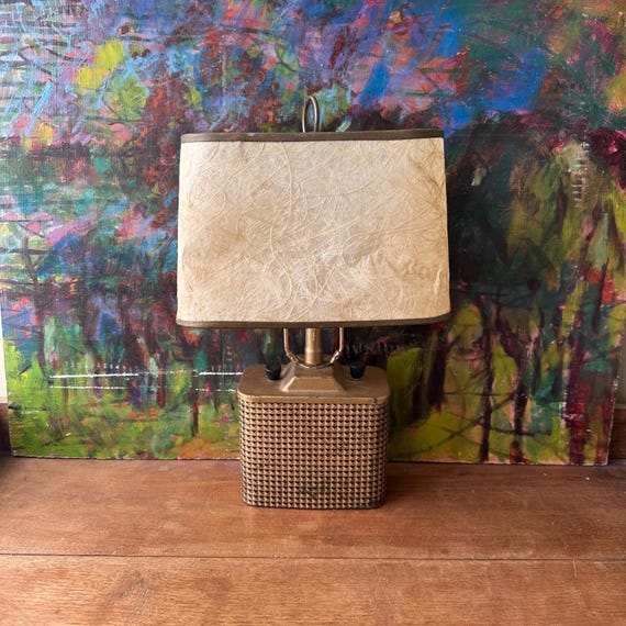 9V Battery Lantern Lamp with Fiberglass Lampshade and Houndstooth Base