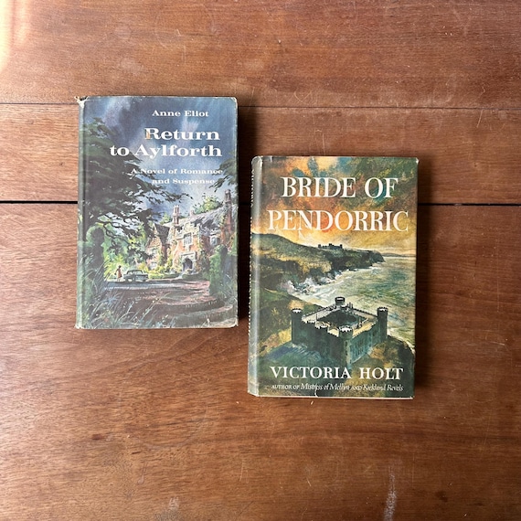 Set of 2 1960s Gothic Romance Novels