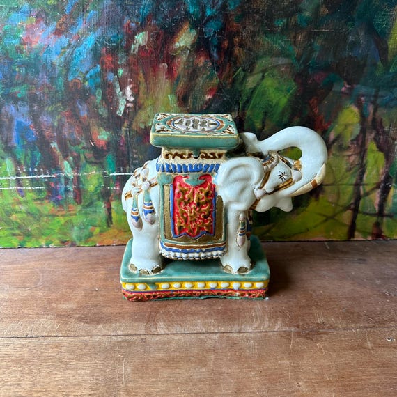 Vintage Decor - Three Bear Vintage