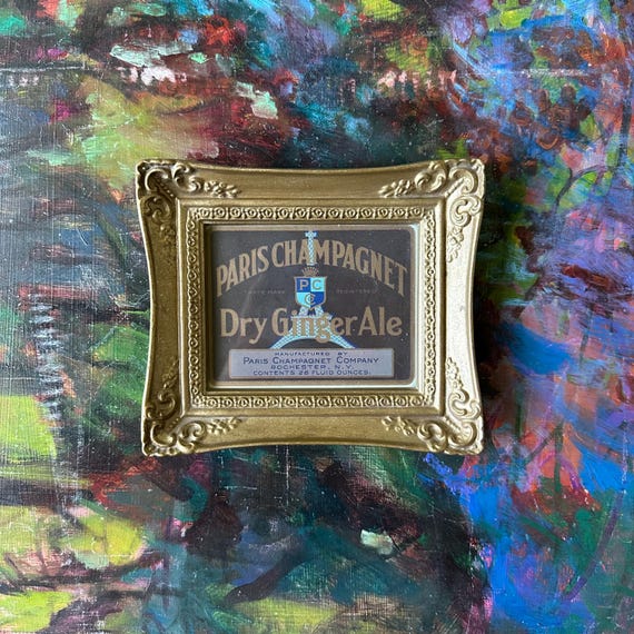 Paris Champagnet Dry Ginger Ale Label in Molded Plastic Gold Ornate Frame Vintage