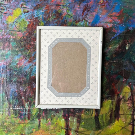 Gray and White Metal Floral 8 x 10 Picture Frame