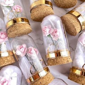 Bomboniere con piume e rose di carta, regali per invitati, souvenir, bomboniere battesimo, bomboniere addio al nubilato, bomboniere, bomboniere, vetro