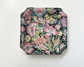 Antique Chinese porcelain square flower plate