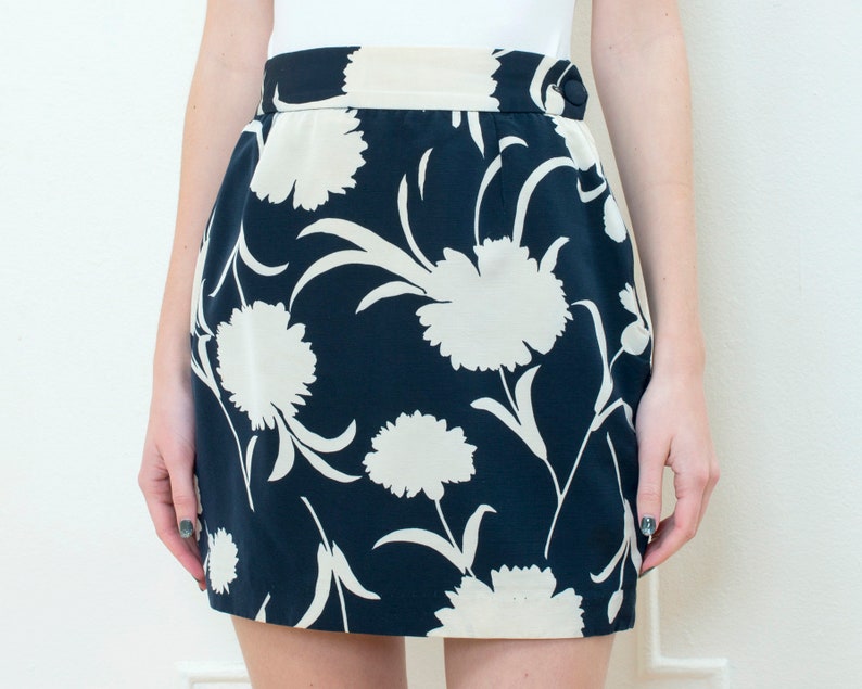 90s small 25 waist navy blue flower print mini pencil skirt vintage moschino blue floral mini skirt high waist peony print skirt