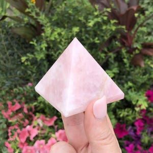 Pink Crystal Pyramid Rose Quartz Paperweight Rock Hound Rockhound Collector Gemstone Pyramids