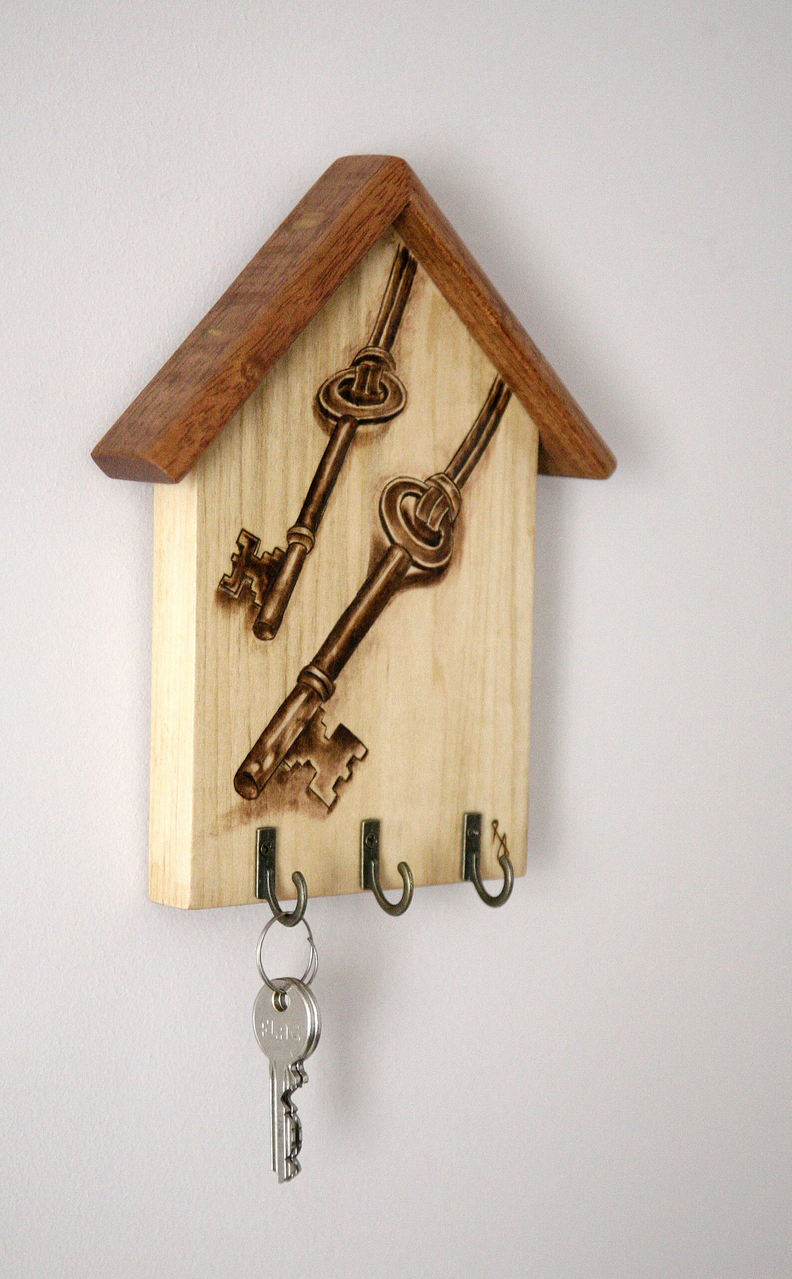 Wall Mount House Key Holder With Wood Burning Pyrography Keys Design - Etsy