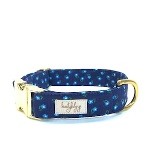 Blue dog collar with small flowers, gift for new puppy, set collar and bow for pets, girl dog wedding collar, rose gold collar, cute  pet