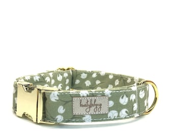Green floral dog collar, sage green dog collar, cute puppy collar, girl dog collar, boy dog collar, small dog collar, daisies pet collar