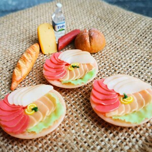 dollhouse food Barbie food: Russian cheesecakes Syrniki ag doll food Barbie accessories monster high