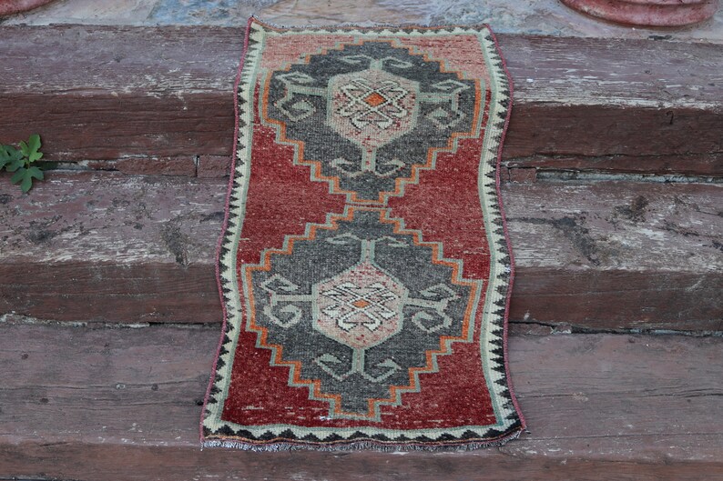 Small Entry Rug * Small Oriental Rug * Small Turkish Rug * Small shops Oushak Rug * Small Vintage Rug * Entry Rug * Small Rug * 1.6x3.4 ft