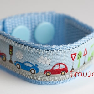 SOS bracelet / emergency bracelet for children, road traffic