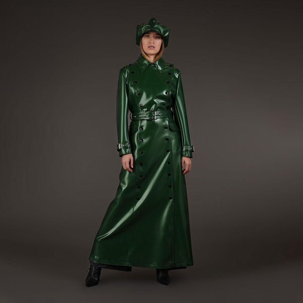 Stilvolle Latex Regenmantel Damen Fotos