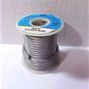 Federated-Fry Solid Solder Wire, Circa 1980/90s Pre-Owned, in Unused Condition, about 13oz Remaining Made in USA, See Photos