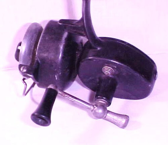 Vagabond AIREX Model 1 Spinning Reel Made by the Lionel Corp