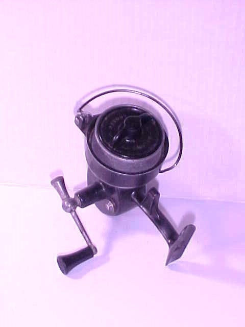 Vagabond AIREX Model 1 Spinning Reel Made by the Lionel Corp