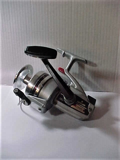 daiwa 7000 c reel Daiwa 7000C Fishing Reel, Korea, Circa 1970s Pre-owned in Very Good Working  Condition Minor Scuffs & Scratches, Needs Cleaning + Lubrication