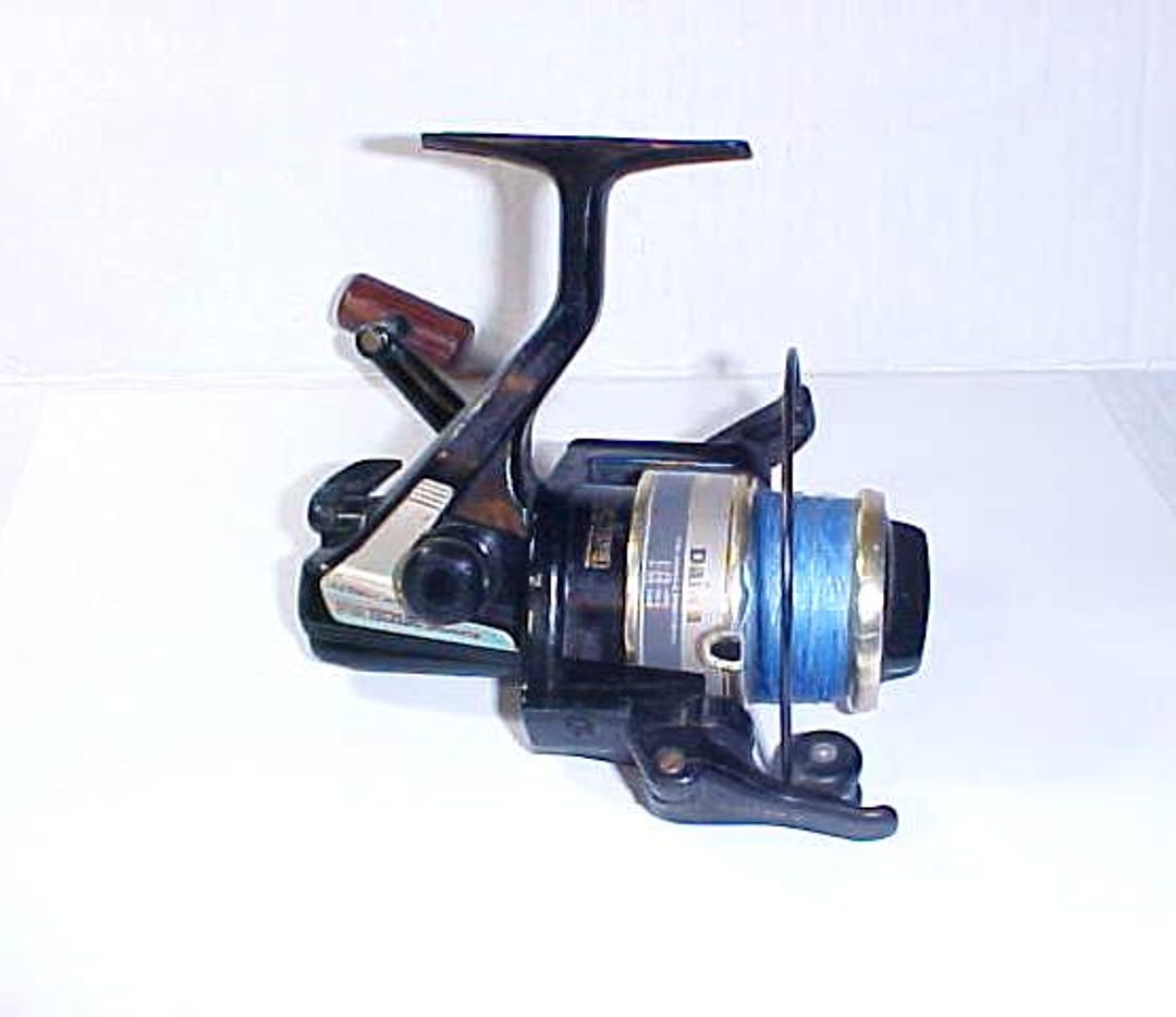 Vintage Daiwa Long Cast PS 1305BL Graphite Spinning Reel - 1980s
