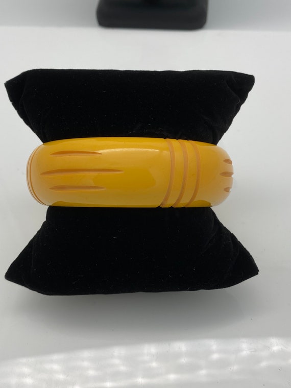 Beautiful Bakelite bracelet