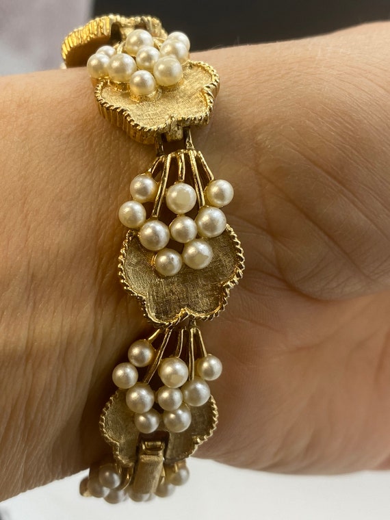 Vintage trifari bracelet