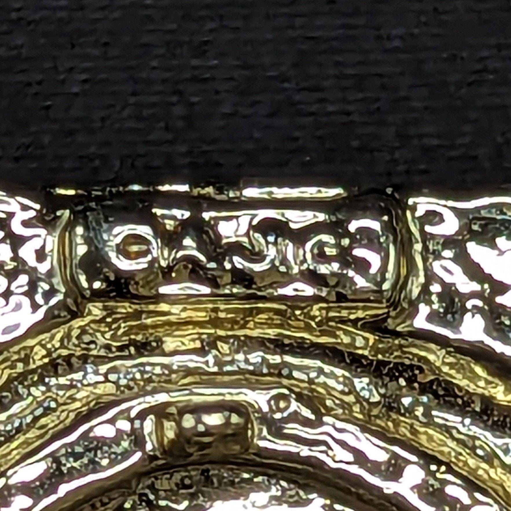 Vintage AJC Gold-tone Cat Brooch Climbing Through Oval Frame Pin ...