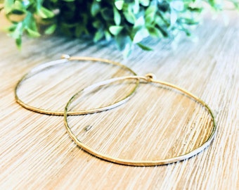 Aros redondos de alambre, aros redondos de ley aros de oro aros redondos aros ligeros aros minimalistas círculo aros hechos a mano aros martillados hechos a mano
