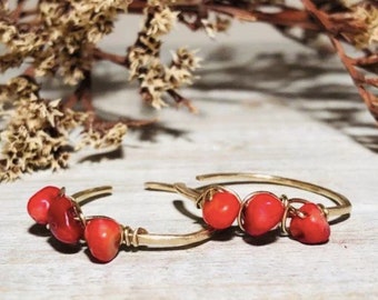 Piedras de coral rojo envueltos pendientes pequeños