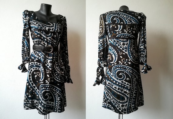 Vintage Silk Dress by JOANA DANCIU: Retro Print, Classic Style,  The prices of the listings in this store include tariffs, duties and taxes