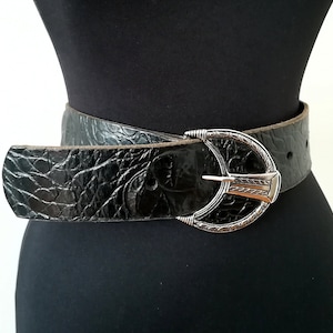 Cinturón ancho negro de mujer de cuero genuino, cinturón vintage con una hebilla de metal interesante, cinturón retro negro para su cintura, regalo para mujeres