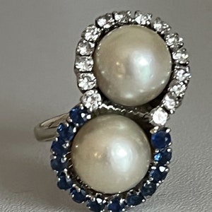 5422- Toi & Moi Ring White Gold Platinum Pearls Sapphires Diamonds