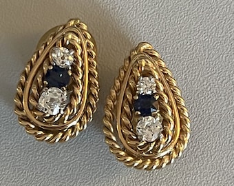 3776 – Yellow Gold Ear Clips Sapphire Diamonds