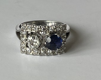 Bague Ancienne En Or Gris Et Saphir - Taille 52, Poids 1,1 Grammes, Sans Marque