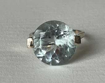 5151- Yellow Gold Aquamarine Solitaire Ring 7.00 Ct