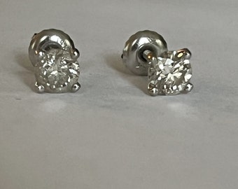 2771– 1.04 Ct Diamond Stud Earrings