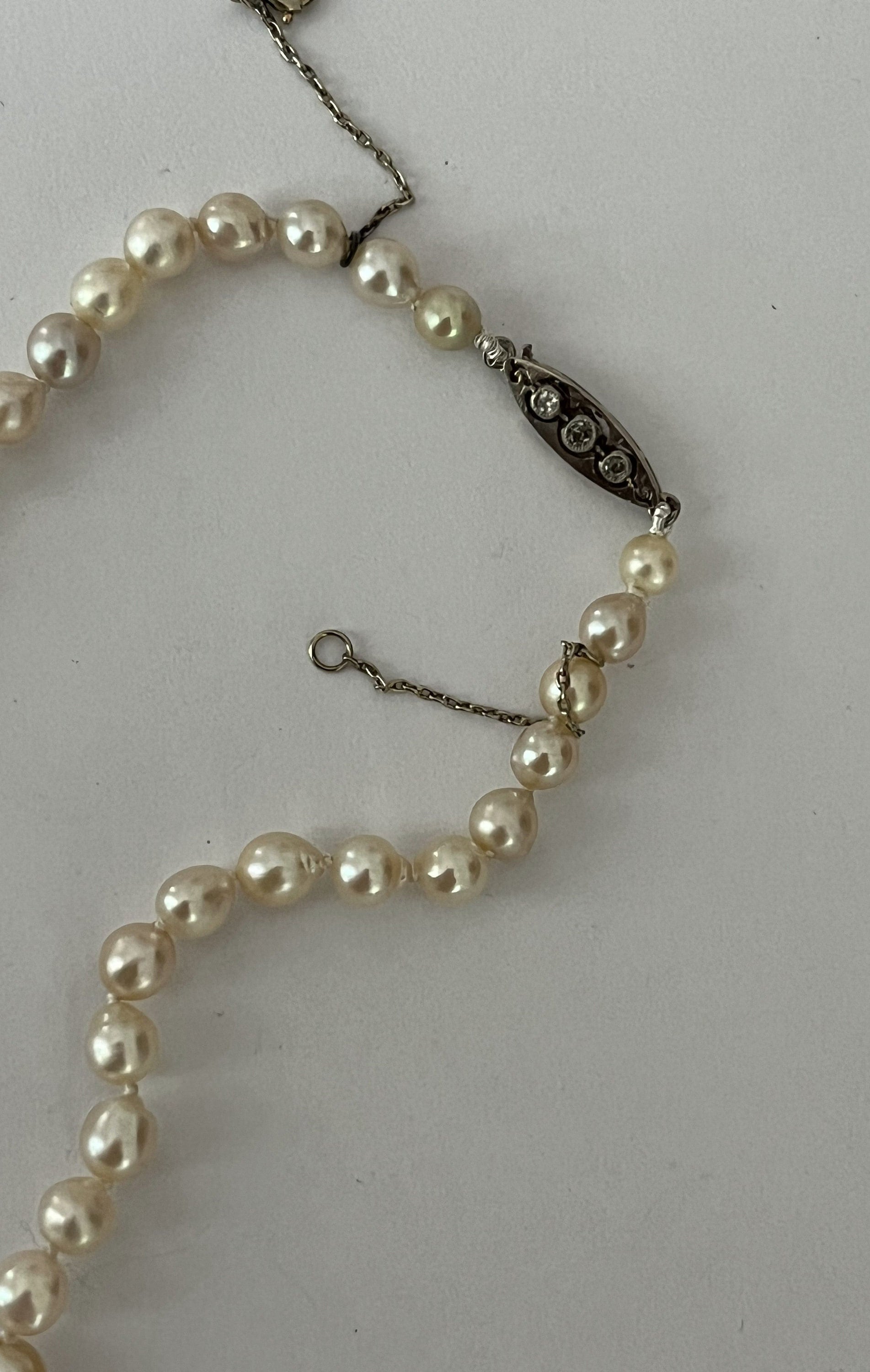 【Sentiments】NO.266 NECKLACE orginal pearl Vintage 10k Solid White Gold Clasp & 8.7mm Man Made Pearl 26