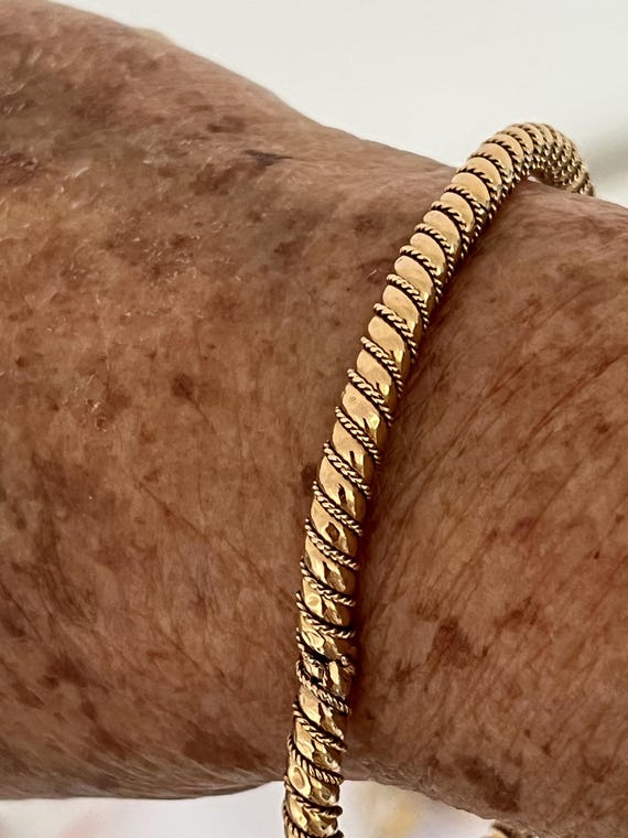7020- Bracelet Ancien Or Jaune Torsadé - image 2
